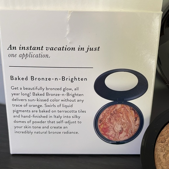 Laura Geller Baked Bronze-N-Brighten Compact Roman Holiday NIB - Picture 3 of 4